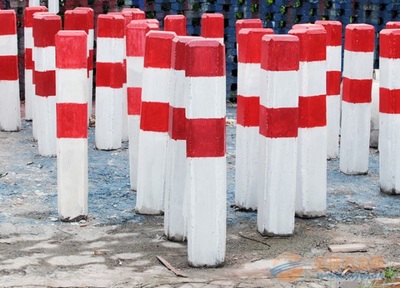 聊城市红白立桩生产厂家 产品展示与工程应用全解析